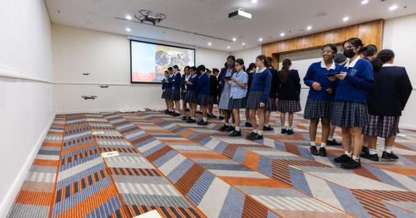 半岛app安卓系统她图22所示。5